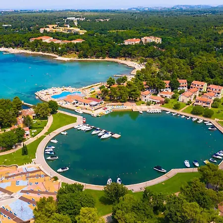 Amazing In With House A Panoramic View * Umag